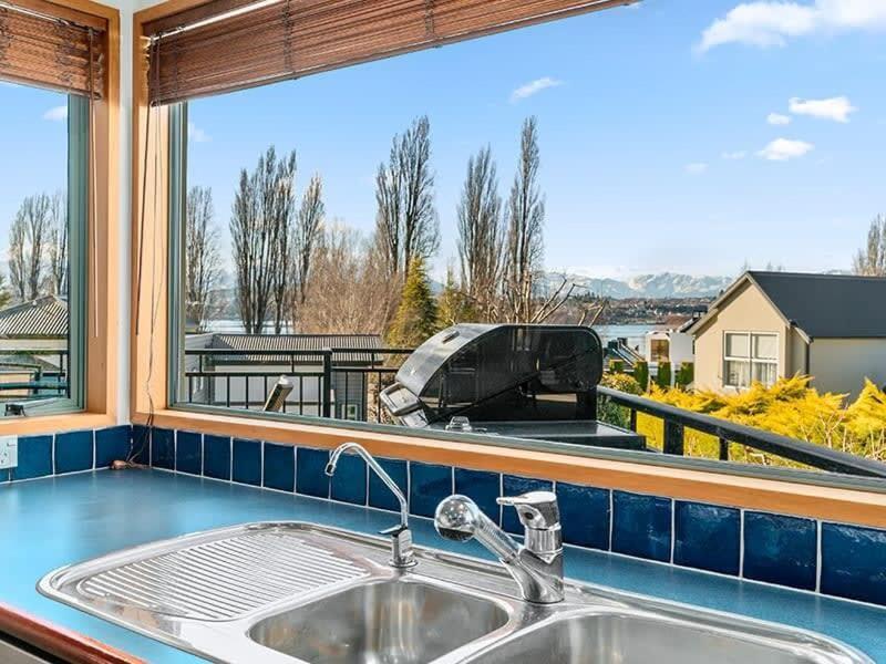 Lake View Villa Wanaka Exterior photo